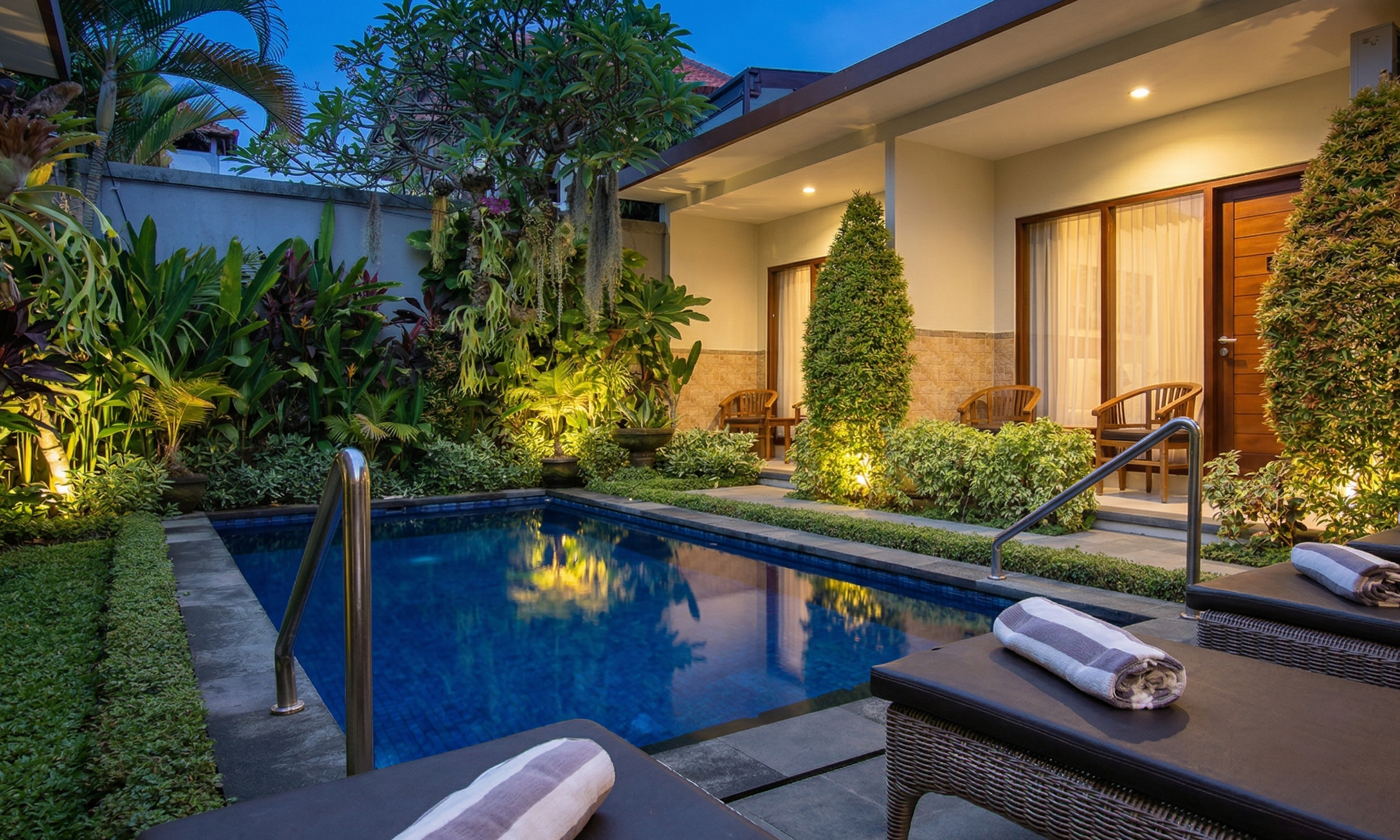 Cening Ayu Sanur thumbnail 3