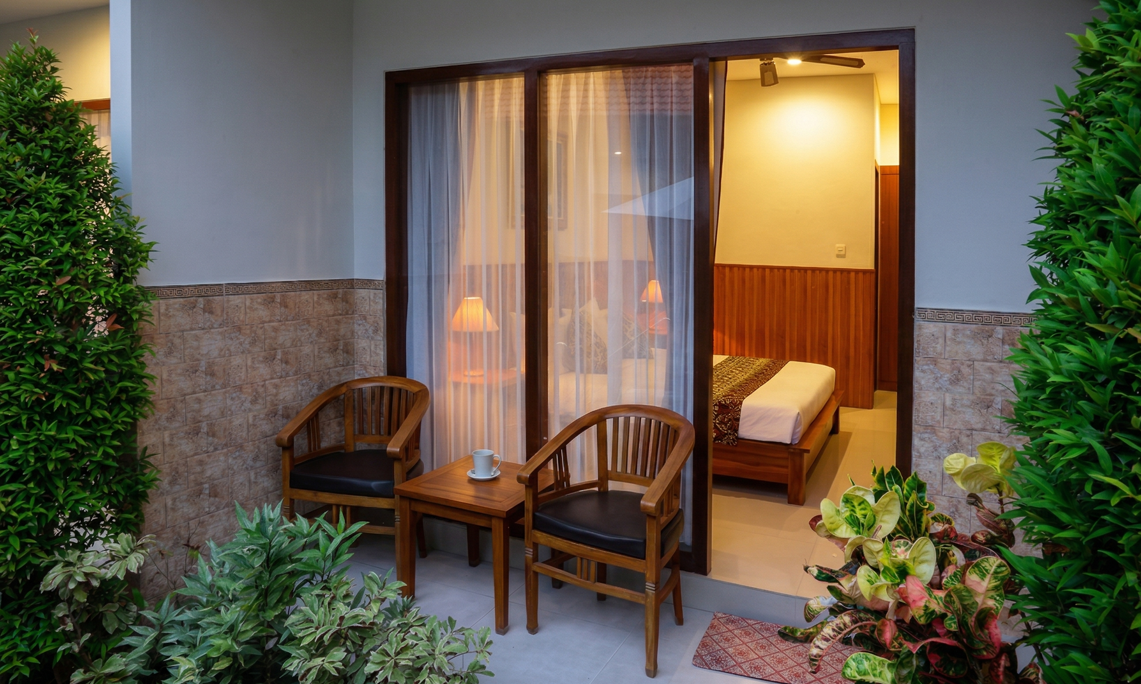 Cening Ayu Sanur thumbnail 5