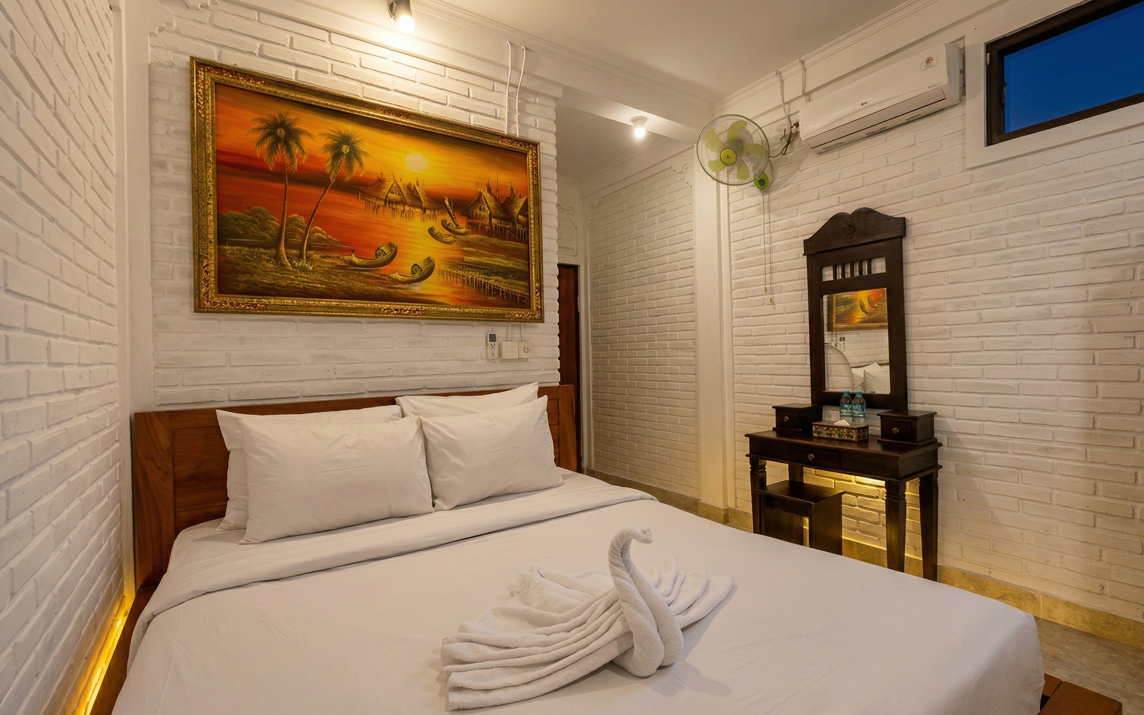 Triple Deluxe Room — photo 1